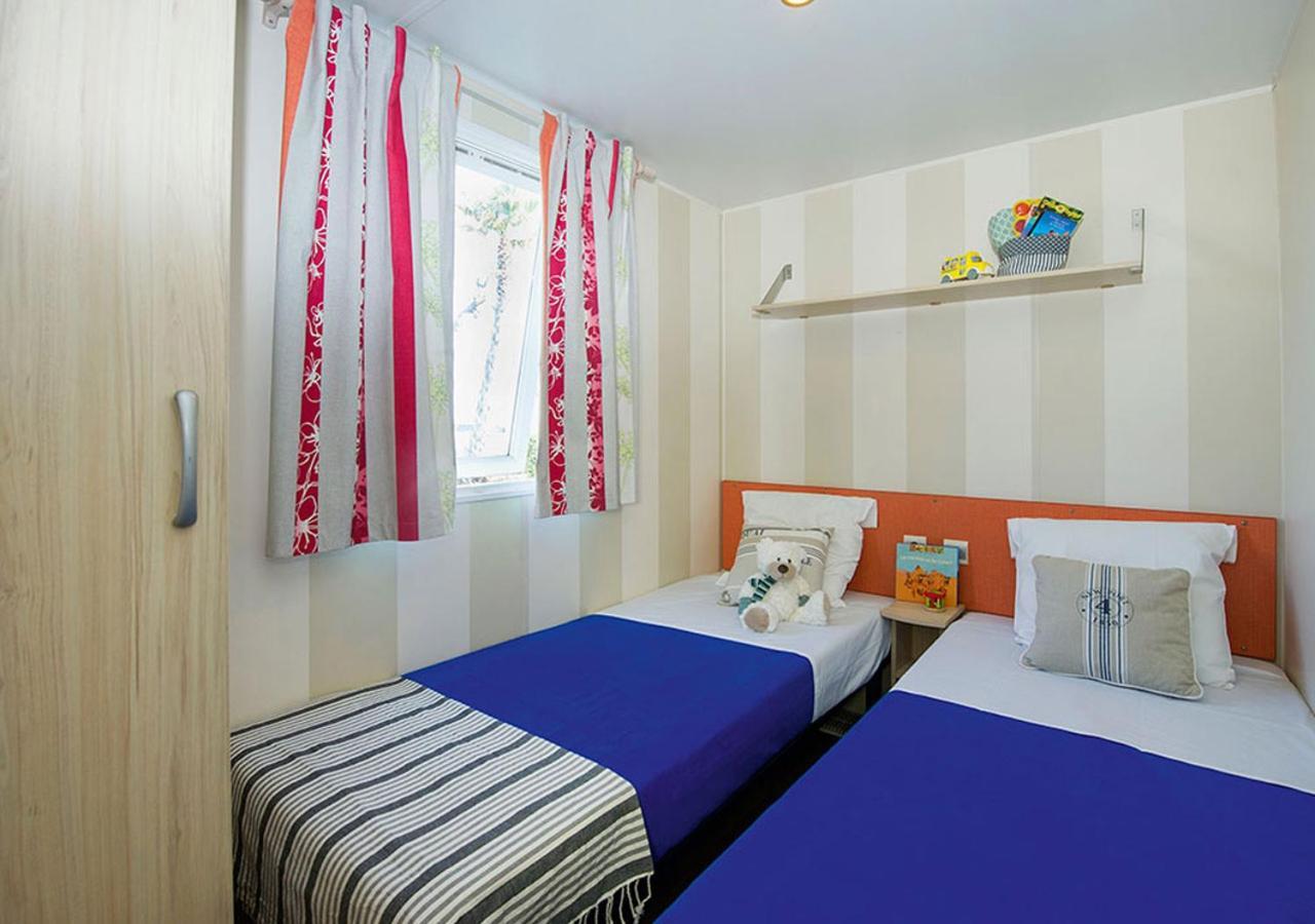 Mobilhome Climatise 3Ch 6P Dans Parc Des 7 Fonts Agde Εξωτερικό φωτογραφία
